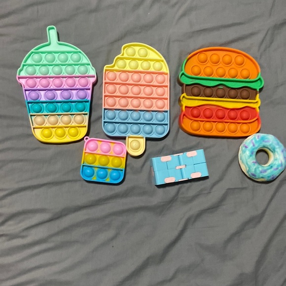 Other - Fidget toys